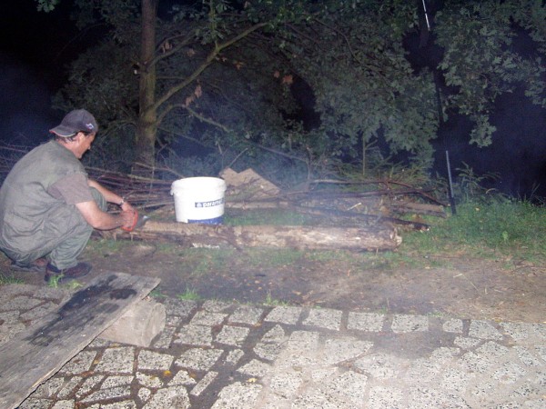 OLYMPUS DIGITAL CAMERA         